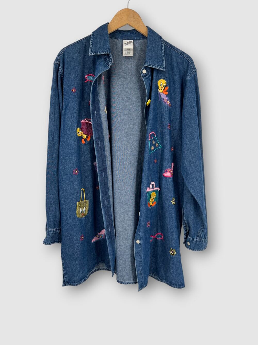 Vintage Warner Bros Studio Store Tweety Bird Embroidered Denim Shirt Size Medium